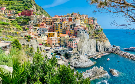 La migliore vista di Manarola (3 minuti a piedi alla piazzetta sulla collina, sempre aperta), Cinque Terre