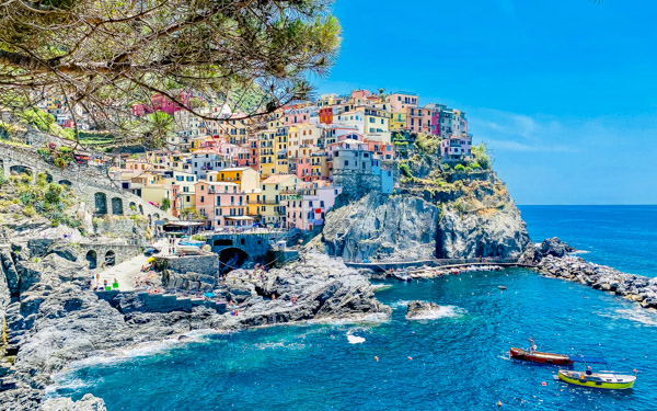 The most beautiful view of the village, Manarola