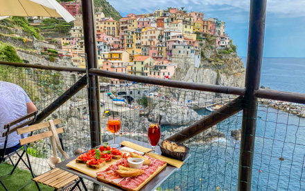 Nessun Dorma Bar with best view of Manarola, Cinque Terre