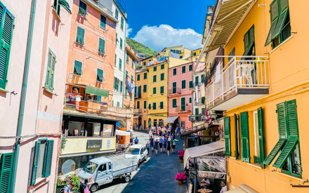 The central street of the village, Riomaggiore, Cinque Terre