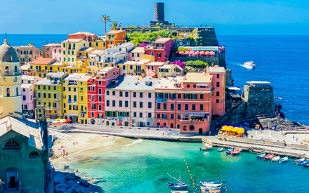 Main view of Vernazza harbor, Cinque Terre